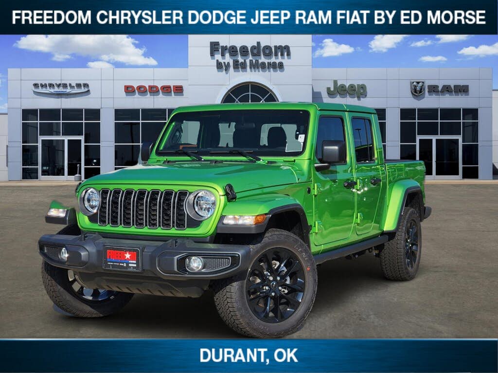 2025 Jeep Gladiator NightHawk Crew Cab 4WD