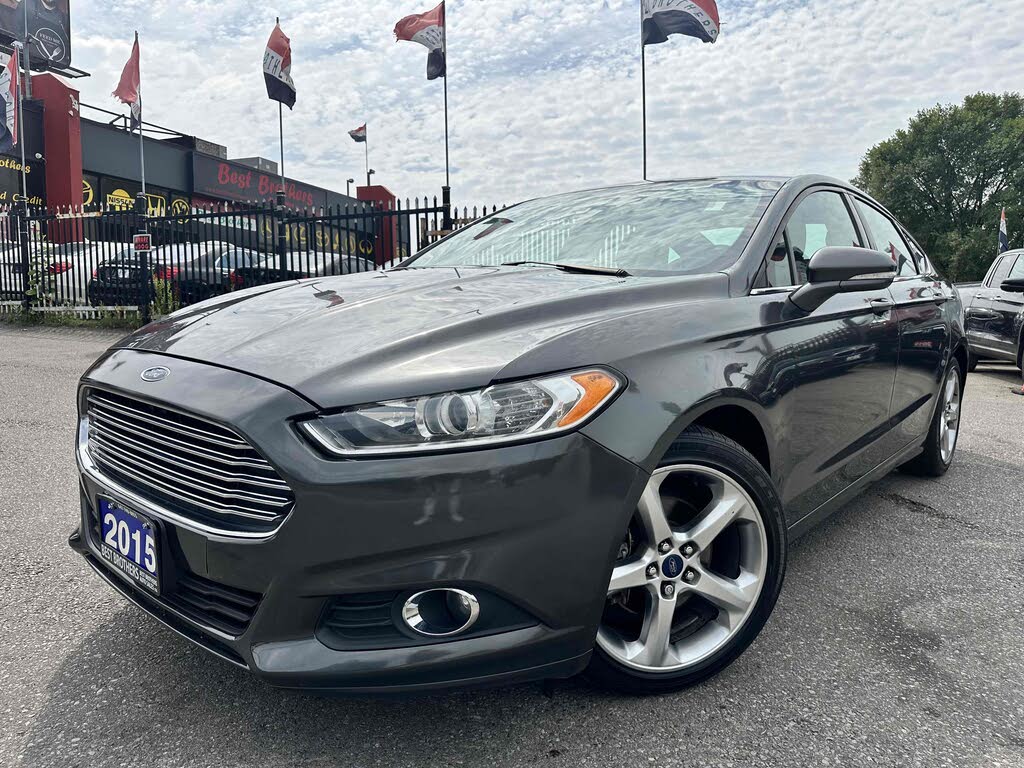 Ford Fusion SE 2015