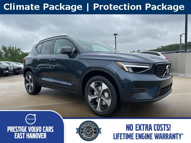 2026 Volvo XC40 B5 Core AWD