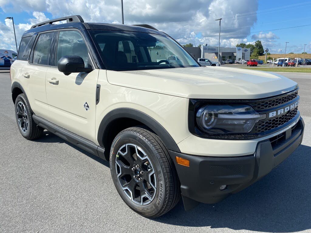 2025 Ford Bronco Sport Outer Banks AWD