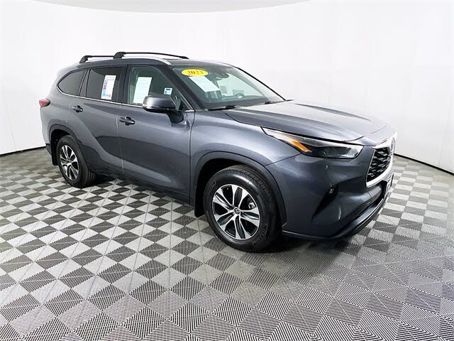 2023 Toyota Highlander XLE FWD