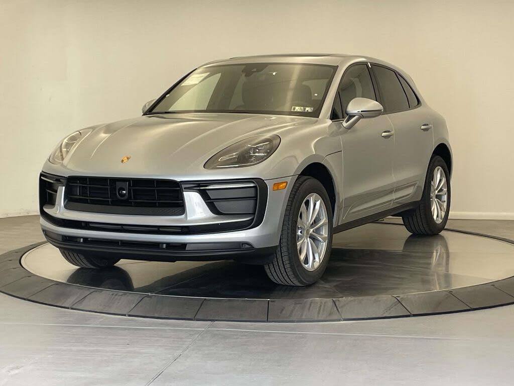 2025 Porsche Macan AWD