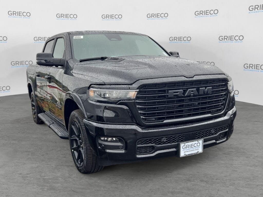 2026 RAM 1500 Laramie Crew Cab 4WD