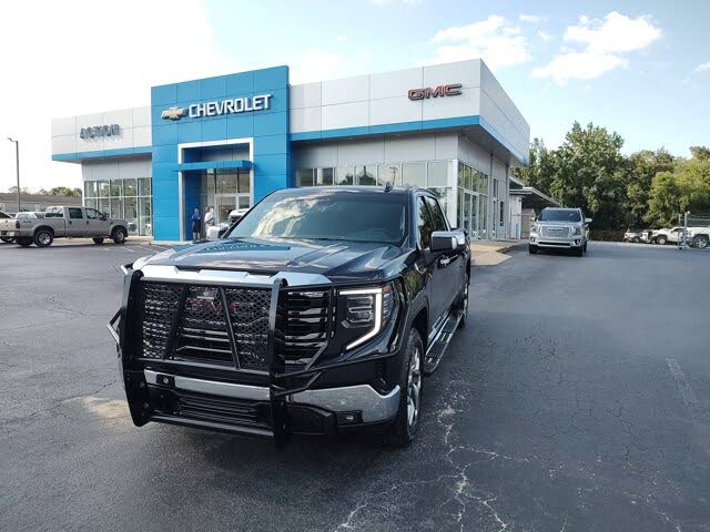 2022 GMC Sierra 1500 SLT Crew Cab 4WD