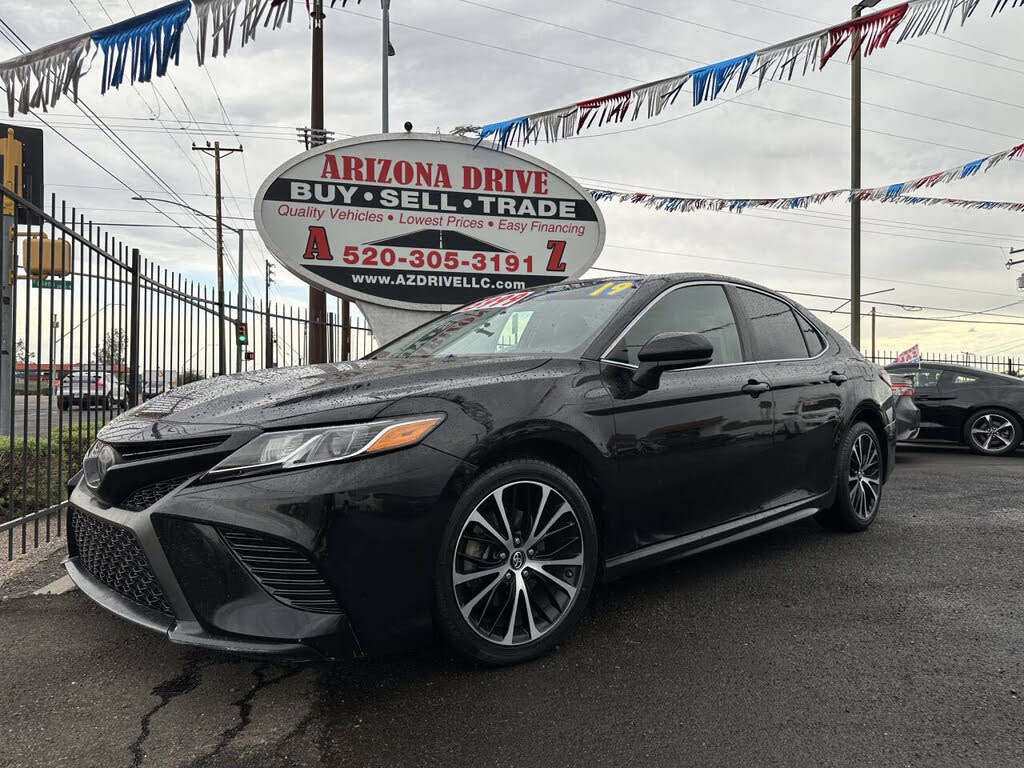 2019 Toyota Camry SE FWD