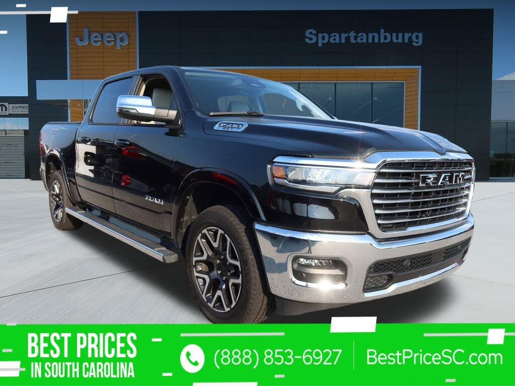 2025 RAM 1500 Laramie Crew Cab 4WD