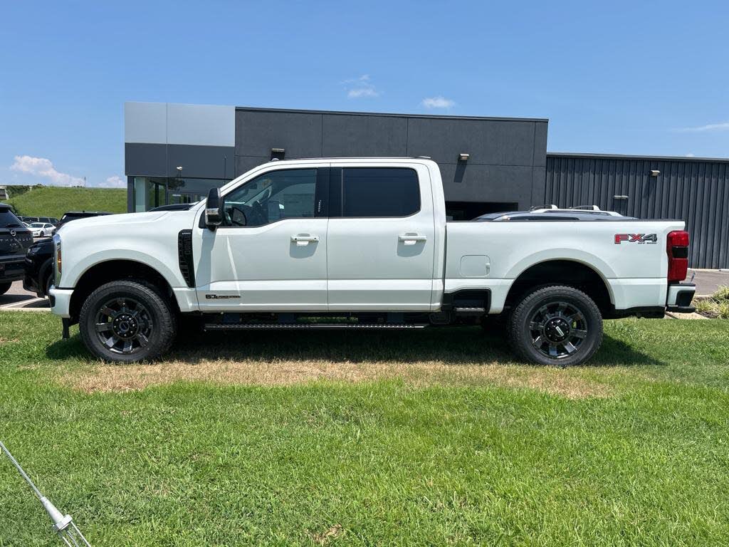 2024 Ford F-350 Super Duty Lariat Crew Cab 4WD