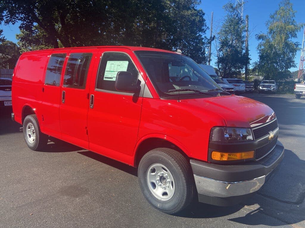 2025 Chevrolet Express Cargo 2500 RWD