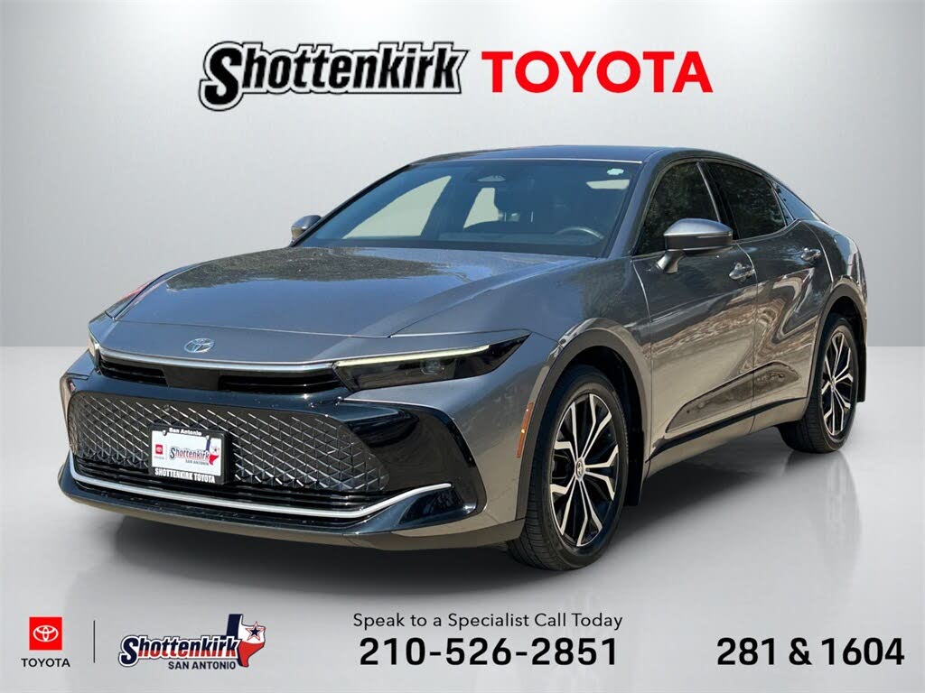 2023 Toyota Crown Limited AWD