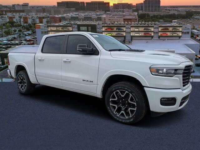 2026 RAM 1500 Laramie Crew Cab 4WD