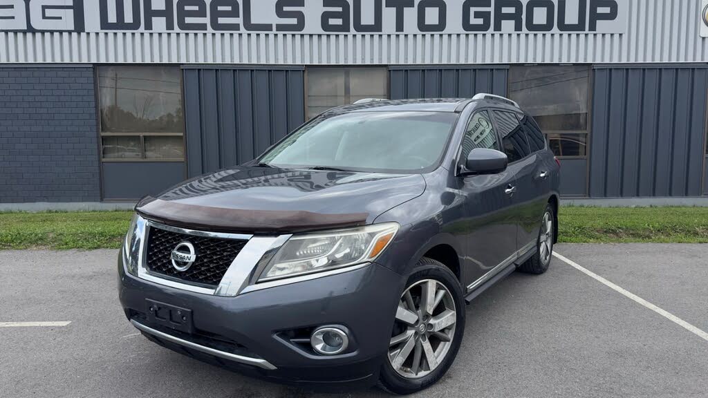 Nissan Pathfinder Platinum 4WD 2013