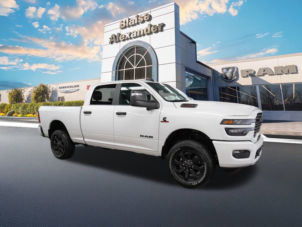 2025 RAM 2500 Big Horn Crew Cab 4WD