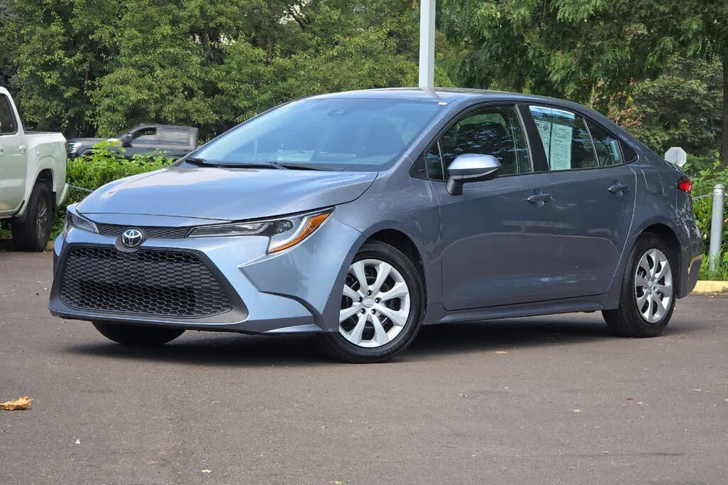 2022 Toyota Corolla LE FWD