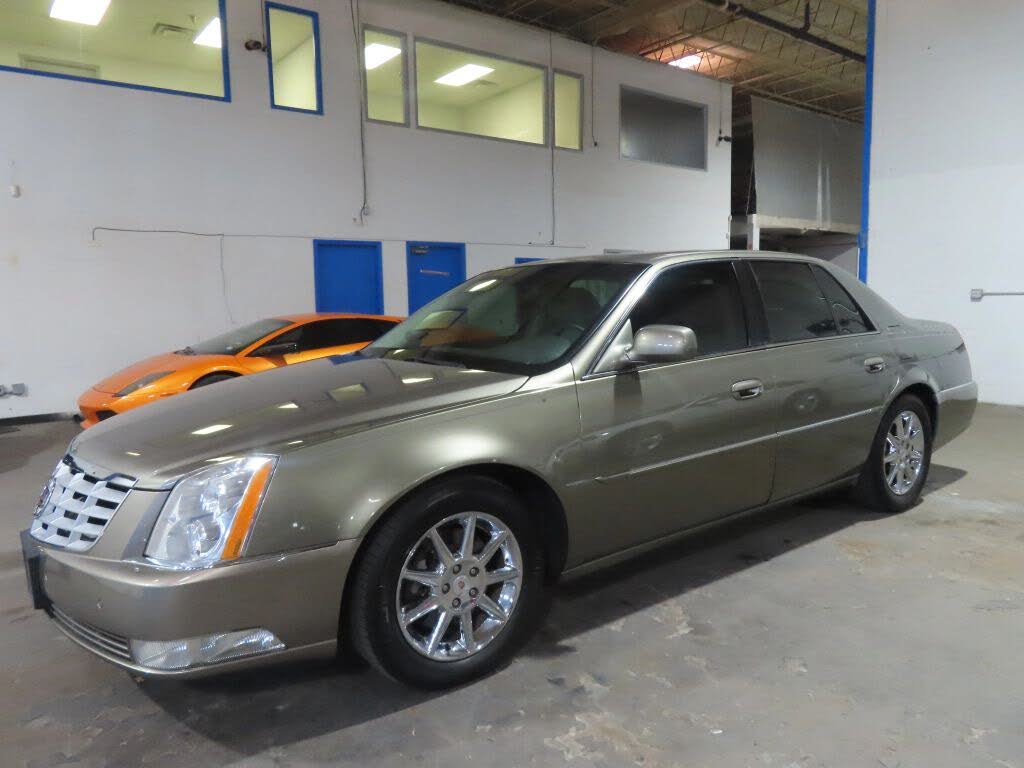 2011 Cadillac DTS FWD
