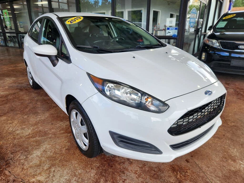 2019 Ford Fiesta S FWD