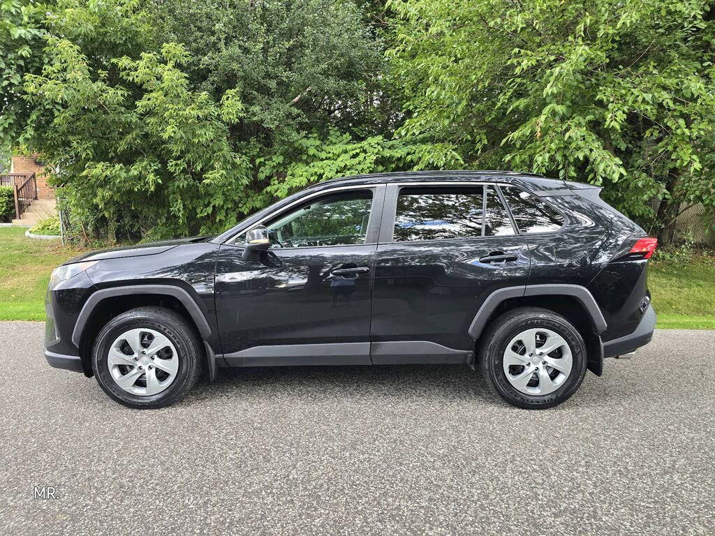 2021 Toyota RAV4 LE AWD