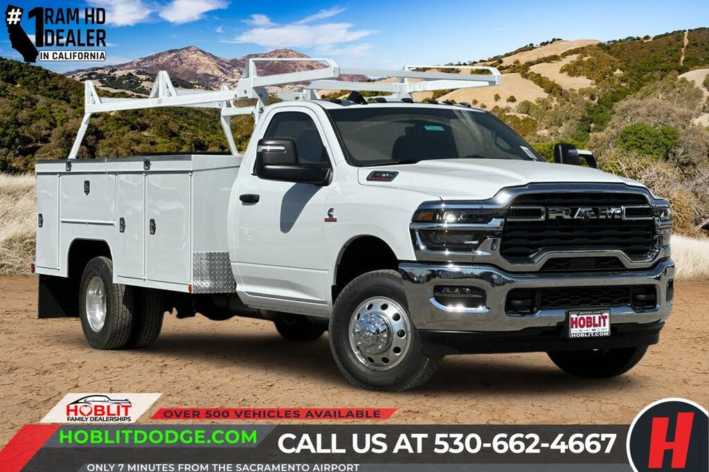 2025 RAM 3500 Chassis Tradesman Regular Cab LB DRW 4WD