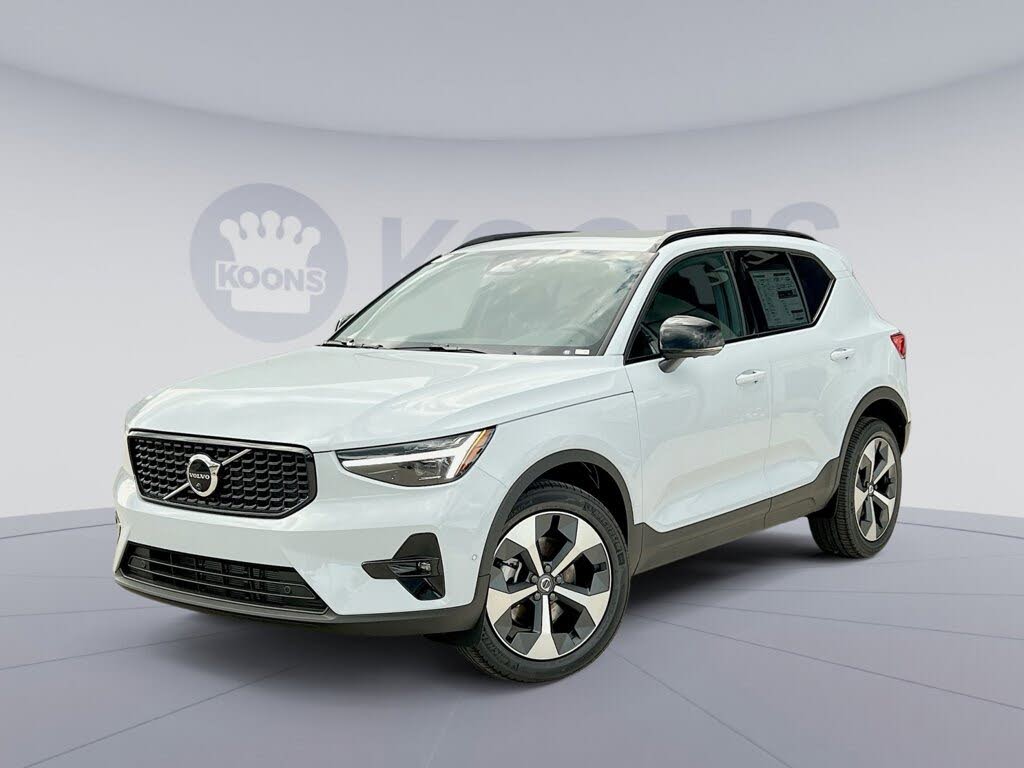 2026 Volvo XC40 B5 Plus AWD