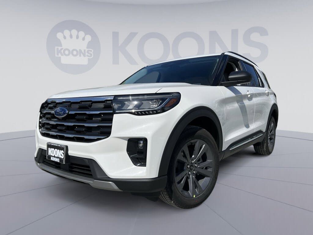 2025 Ford Explorer Active AWD
