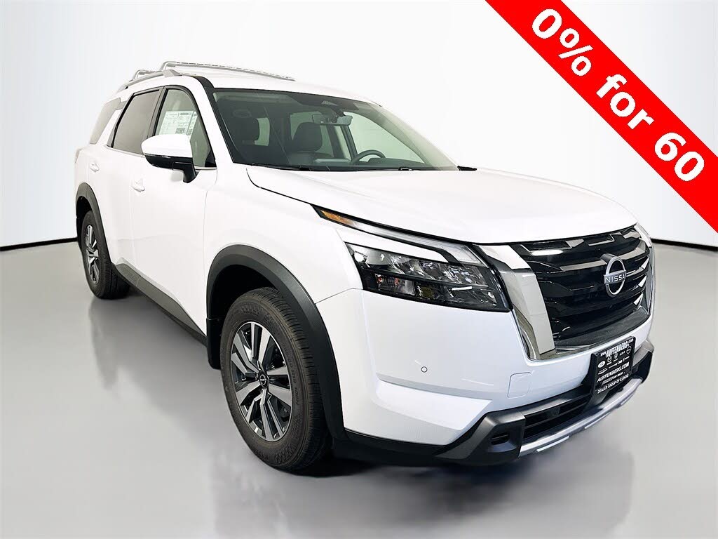 2025 Nissan Pathfinder SL 4WD