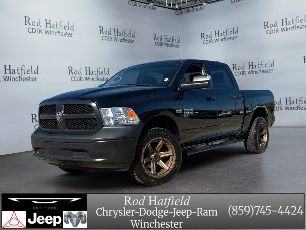 2024 RAM 1500 Classic Tradesman Crew Cab 4WD