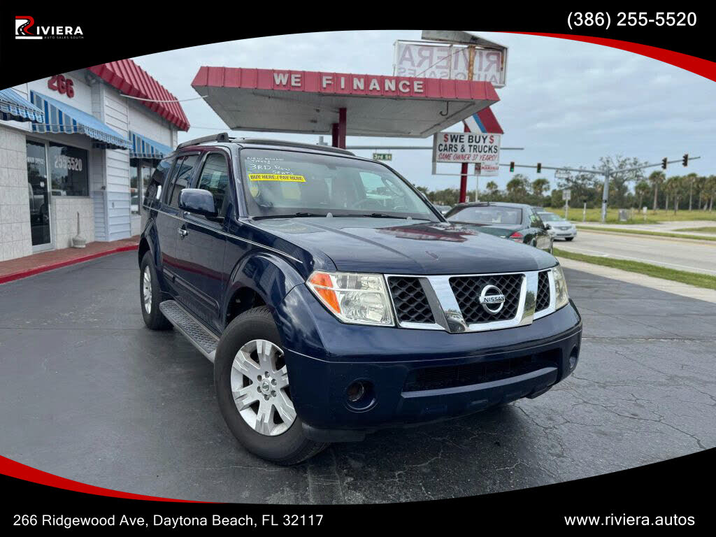 2006 Nissan Pathfinder LE