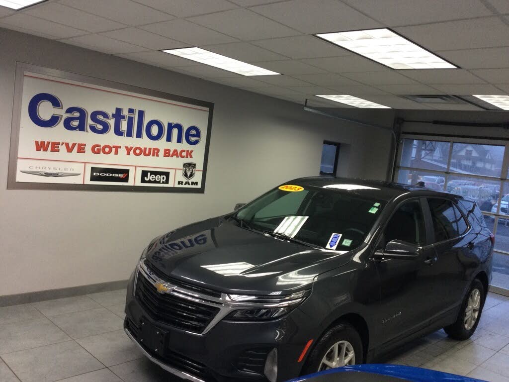2023 Chevrolet Equinox LT FWD with 1LT