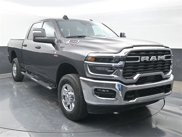 2025 RAM 2500 Tradesman Crew Cab 4WD