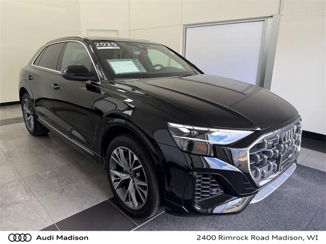 2025 Audi Q8 quattro Premium 55 TFSI