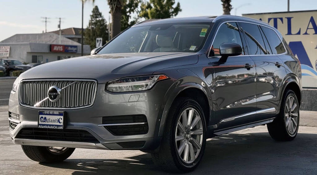 2016 Volvo XC90 T8 Inscription eAWD