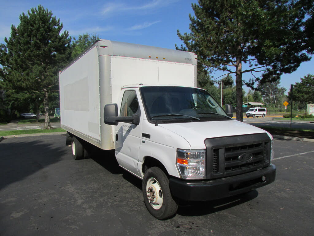 2019 Ford E-Series Chassis E-350 Super Duty 176 DRW Cutaway RWD
