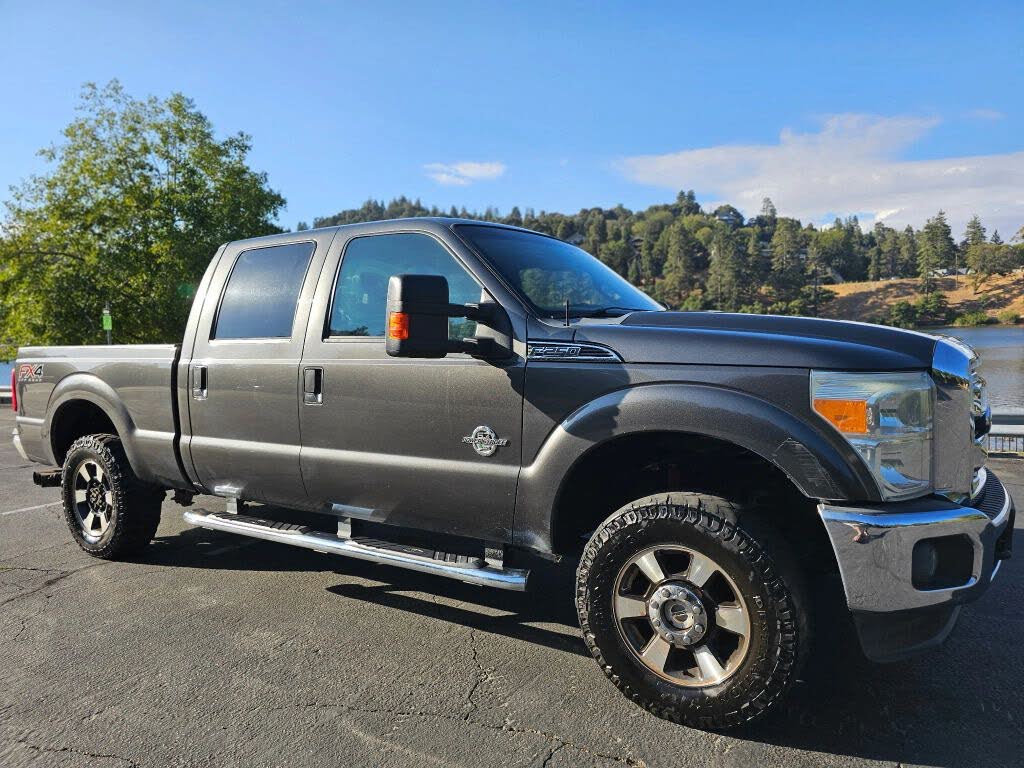 2016 Ford F-250 Super Duty Lariat Crew Cab 4WD