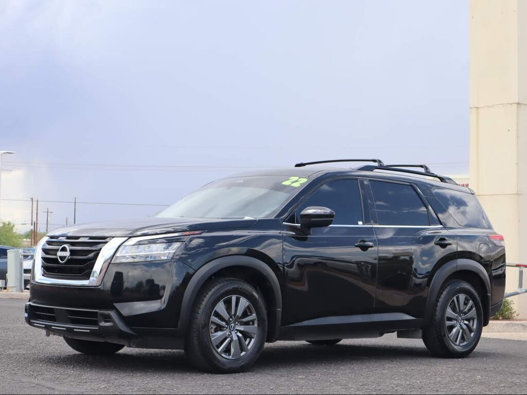 2022 Nissan Pathfinder SV FWD