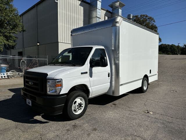 2024 Ford E-Series Chassis E-450 SD Cutaway 158 DRW RWD