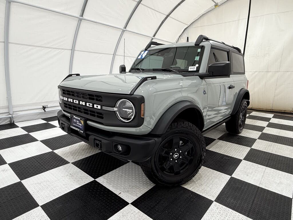 2024 Ford Bronco Black Diamond 2-Door 4WD