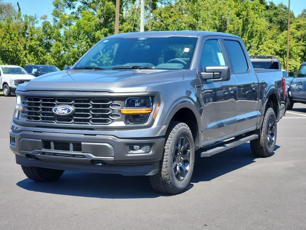 2025 Ford F-150 STX 4dr SuperCrew 4WD
