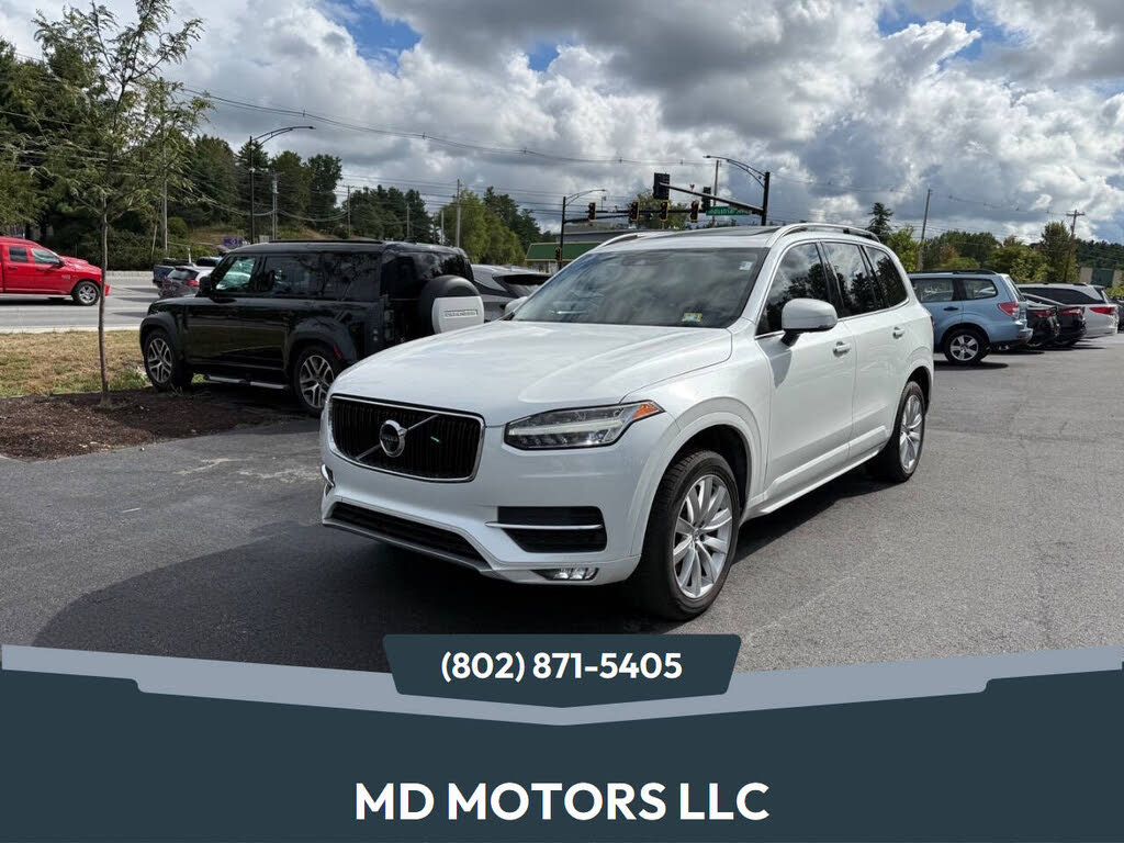 2017 Volvo XC90 T6 Momentum AWD