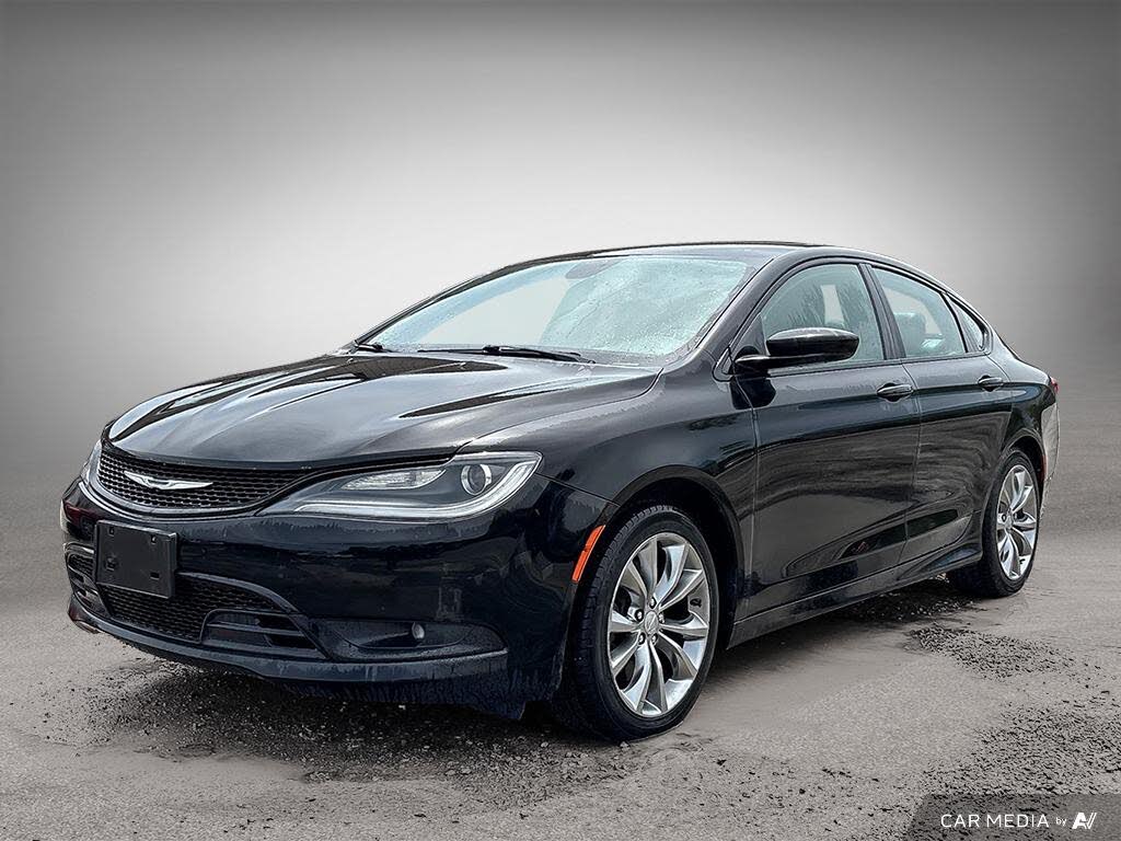2015 Chrysler 200 S Sedan AWD