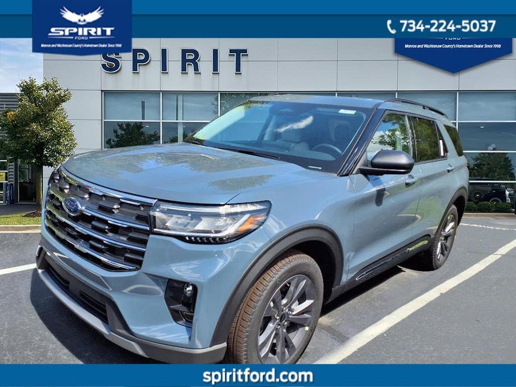2025 Ford Explorer Active AWD
