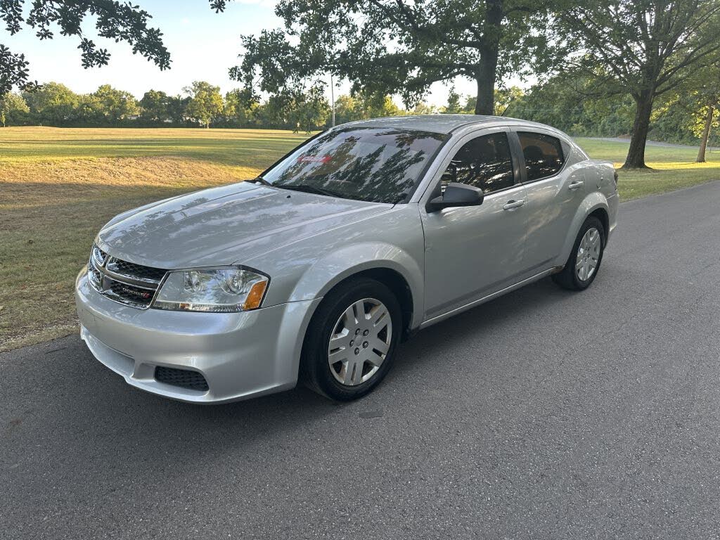2012 Dodge Avenger SE FWD