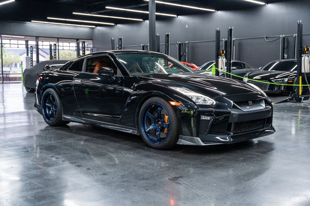 Used 2017 Nissan GT-R Premium for Sale Nationwide - CarGurus