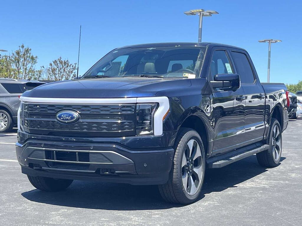 2023 Ford F-150 Lightning Platinum SuperCrew AWD