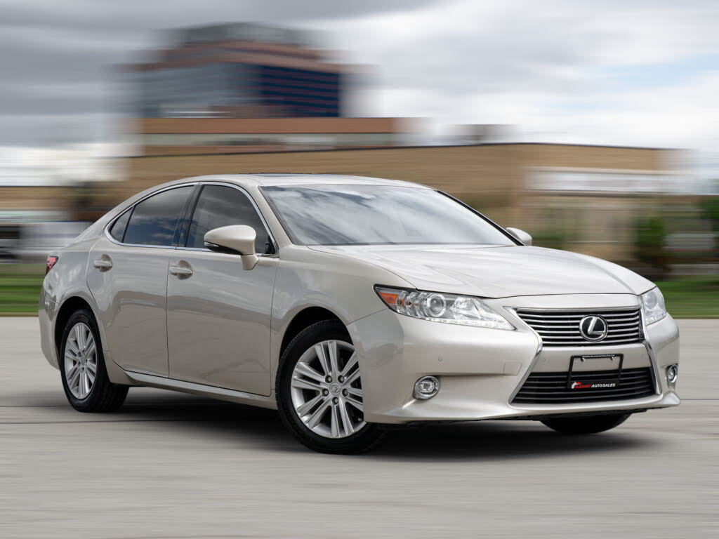 Lexus ES 350 FWD 2015
