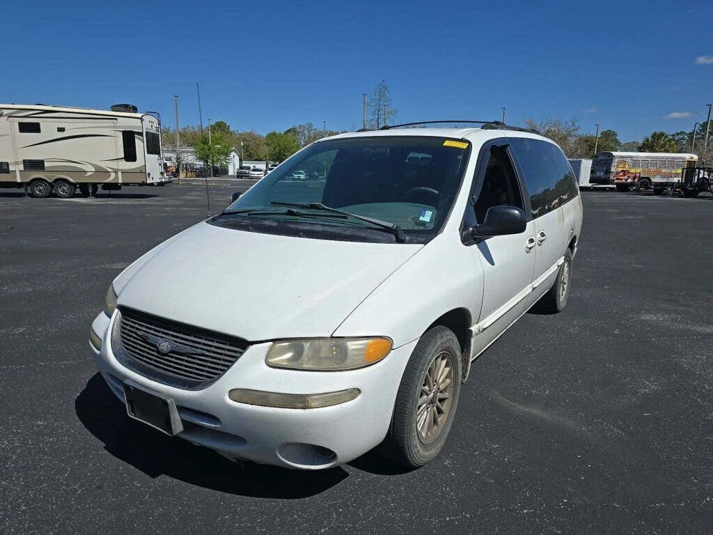2000 Chrysler Town & Country LX LWB FWD