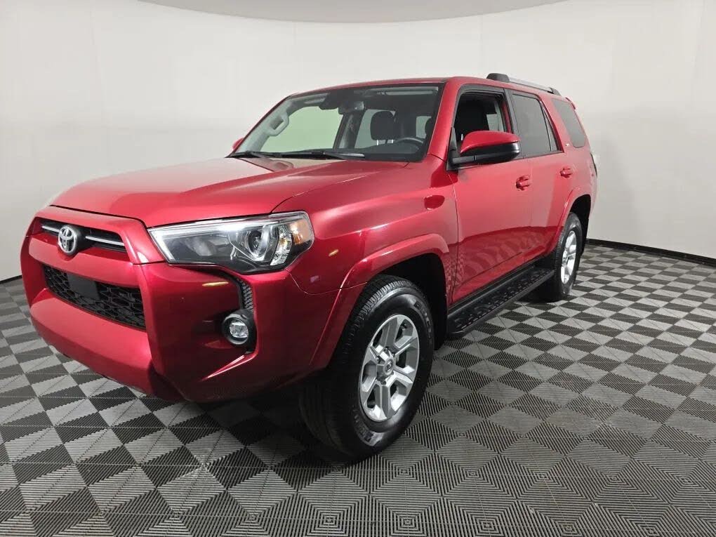 2024 Toyota 4Runner SR5 4WD