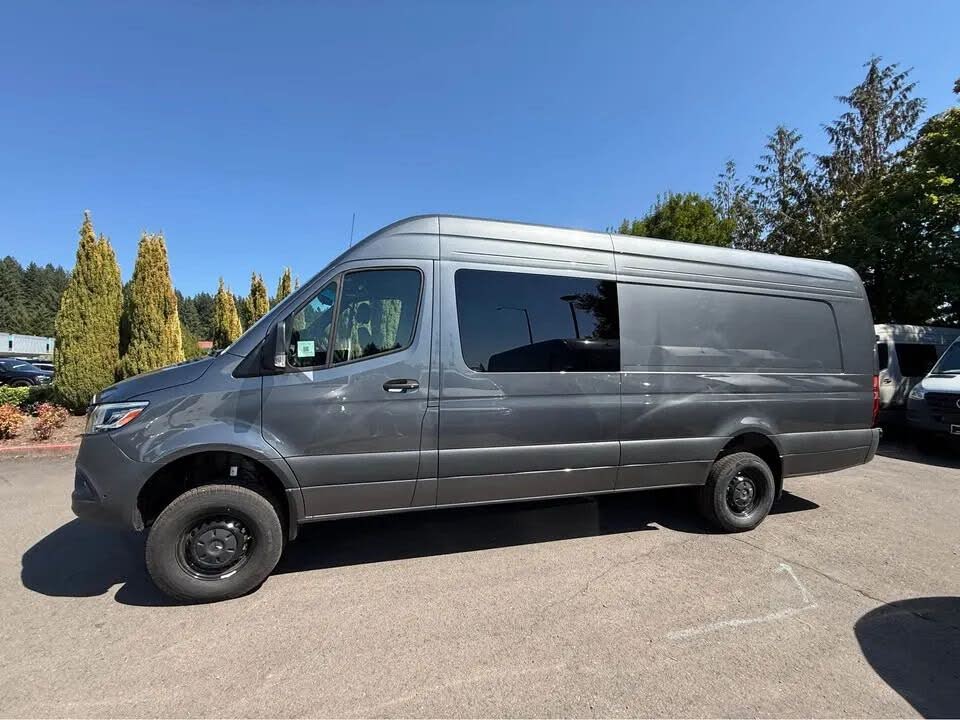2025 Mercedes-Benz Sprinter 2500 170 High Roof Crew Van AWD
