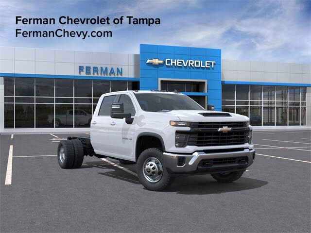 2025 Chevrolet Silverado 3500HD Chassis Work Truck Crew Cab RWD