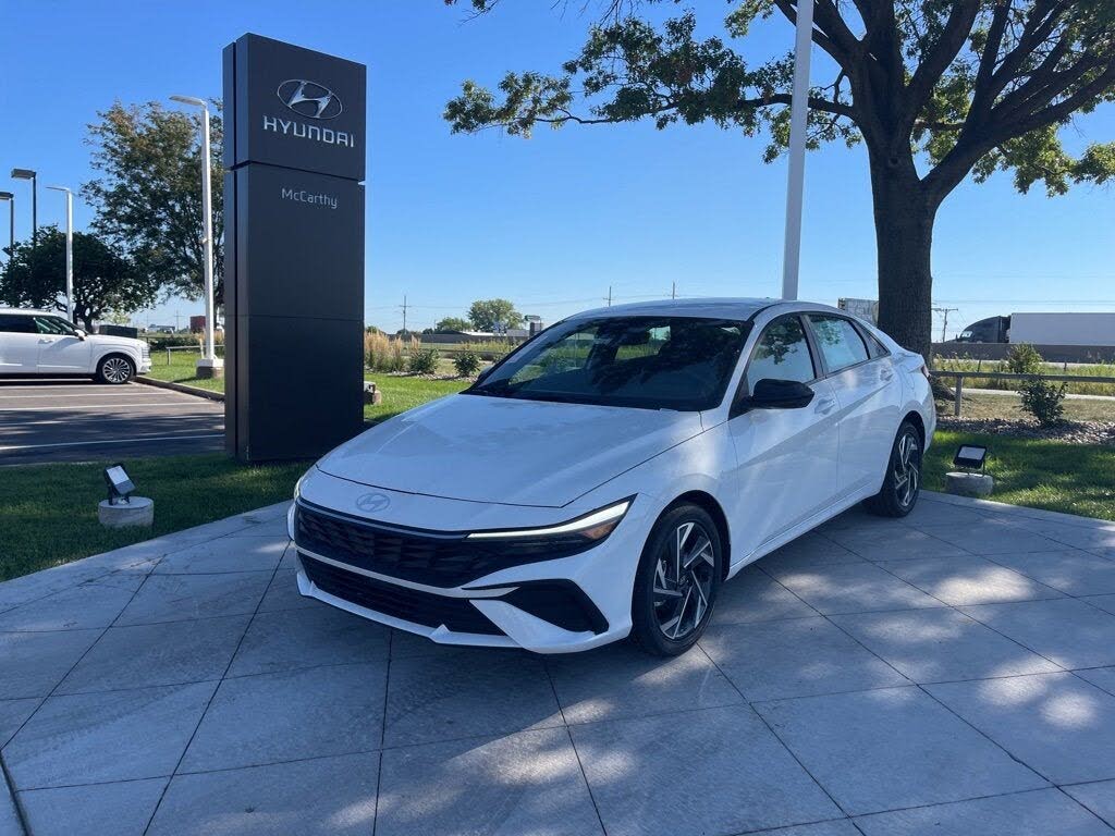 2025 Hyundai Elantra Hybrid SEL Sport FWD