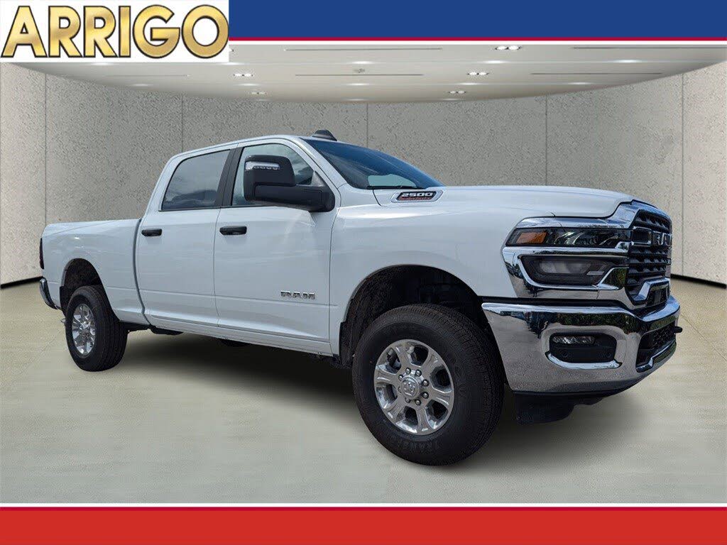 2025 RAM 2500 Big Horn Crew Cab 4WD
