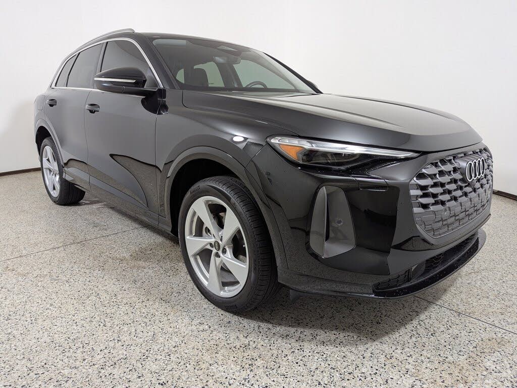2025 Audi Q5 quattro Premium Plus 40 TFSI